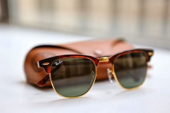 RAY BAN